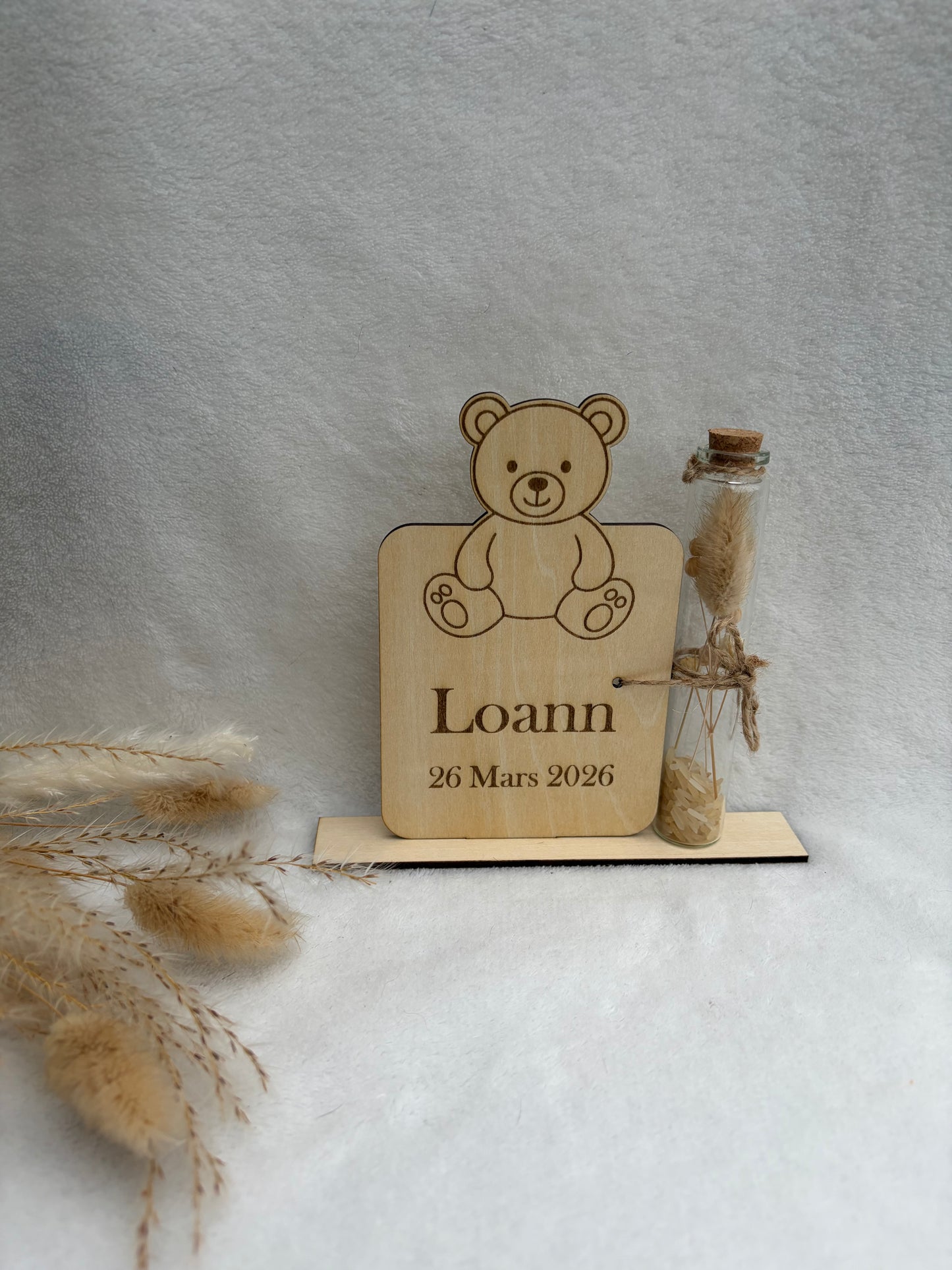 Décoration bois gravée personnalisée – Support fiole fleurs séchées