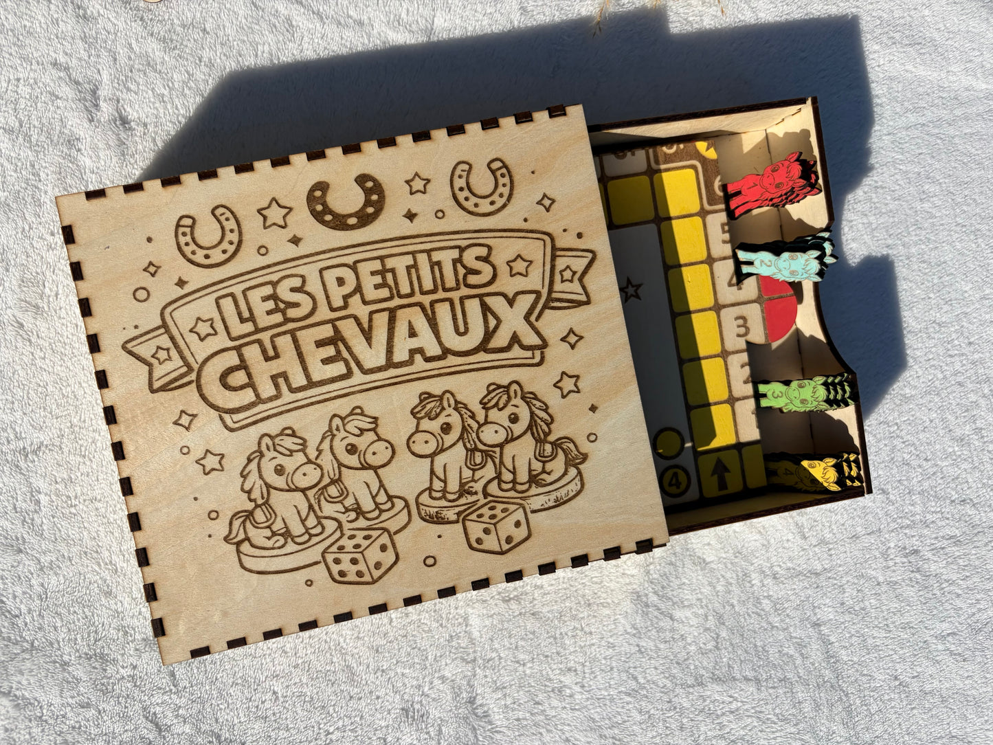 Jeu des petits chevaux en bois de tilleul