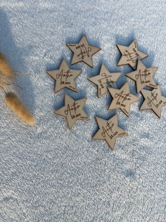 Magnet bois gravé personnalisé – Cadeau invité anniversaire événement