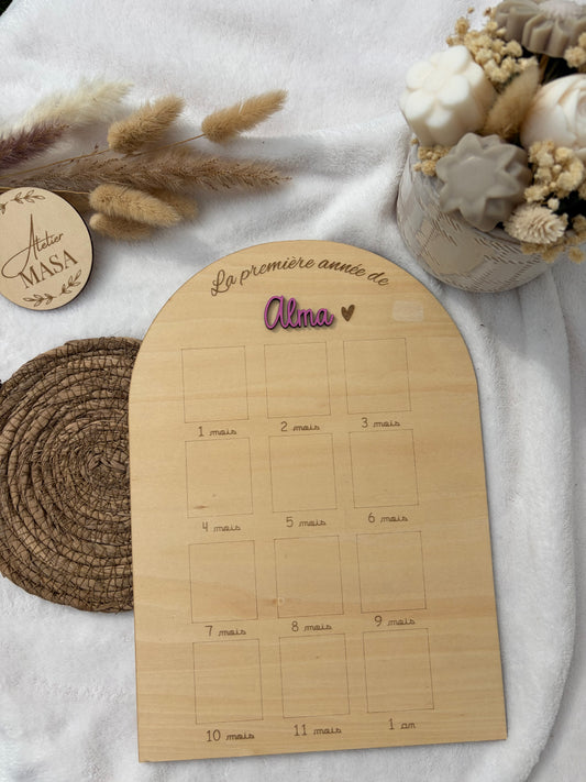 Planche photo première année bois personnalisée - Cadeau naissance