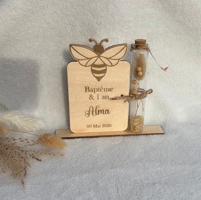 Décoration bois gravée personnalisée – Support fiole fleurs séchées