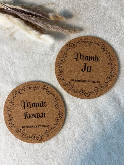 Dessous de plat liège gravé personnalisé – Cadeau maman mamie cuisine