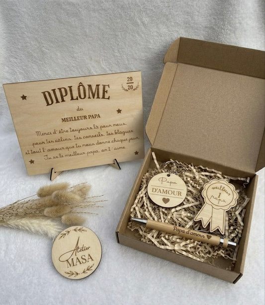 Diplôme + Love Box bois personnalisés - 2€ offerts