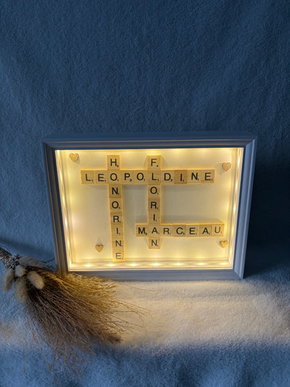 Cadre lumineux prénom façon Scrabble